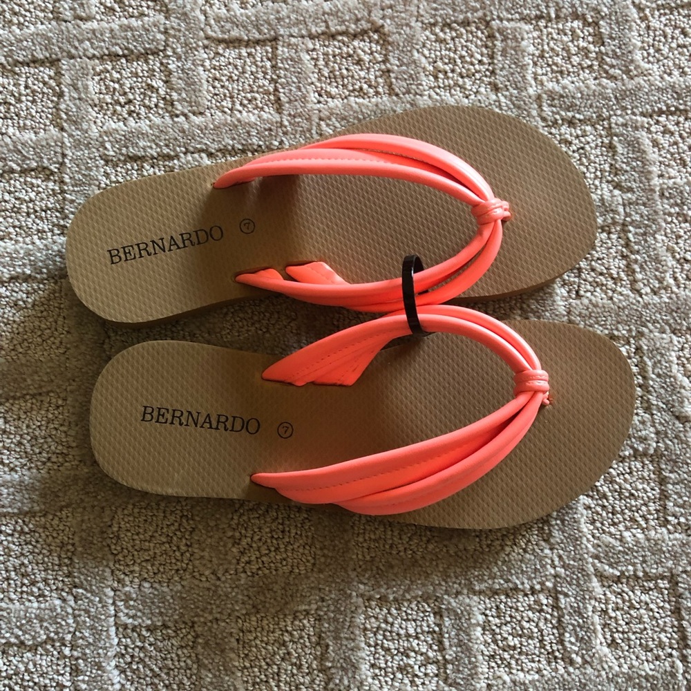 Bernardo sandals, new size 7